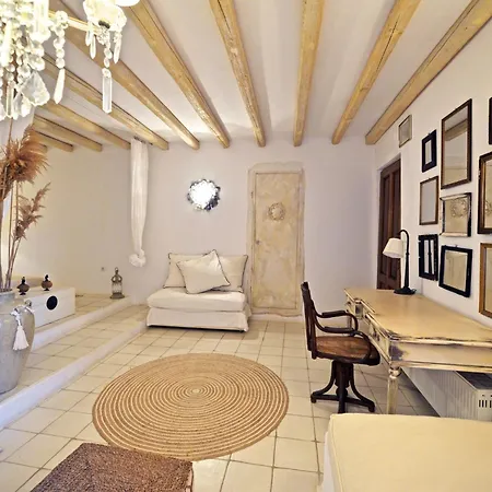 Luxurious Waterfront Christina In The Area Of Melissaki With A Swimming Pool, Sea And Sunset View Villa *